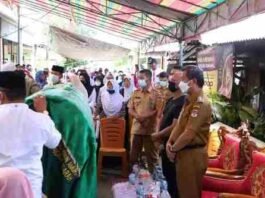 Wabup Minsel Melayat ke Sejumlah Rumah Duka