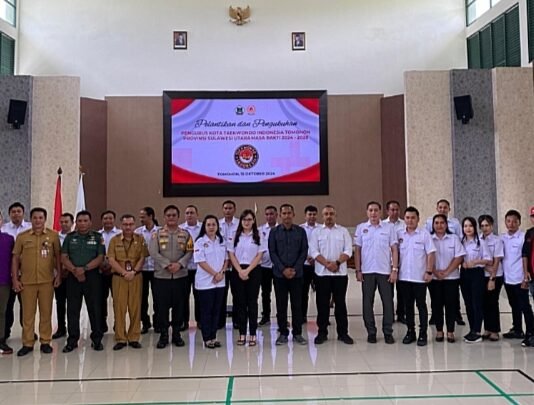 Sendy Rumajar Jabat Ketua Pengurus Taekwondo Kota Tomohon