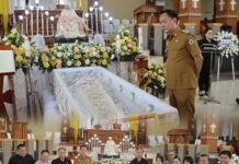 Walikota Caroll Melayat ke Gereja Santo Fransiskus Xaverius Kakaskasen