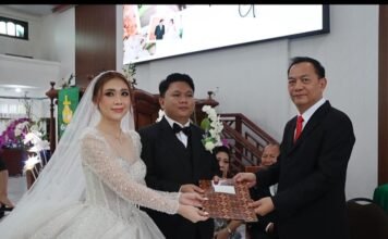 Walikota Tomohon Jadi Saksi Pernikahan Teofani dan Givenly