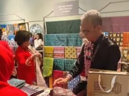 Kain Pinawetengan Curi Perhatian di KKI 2026, Penjualan Melonjak 5 Kali Lipat